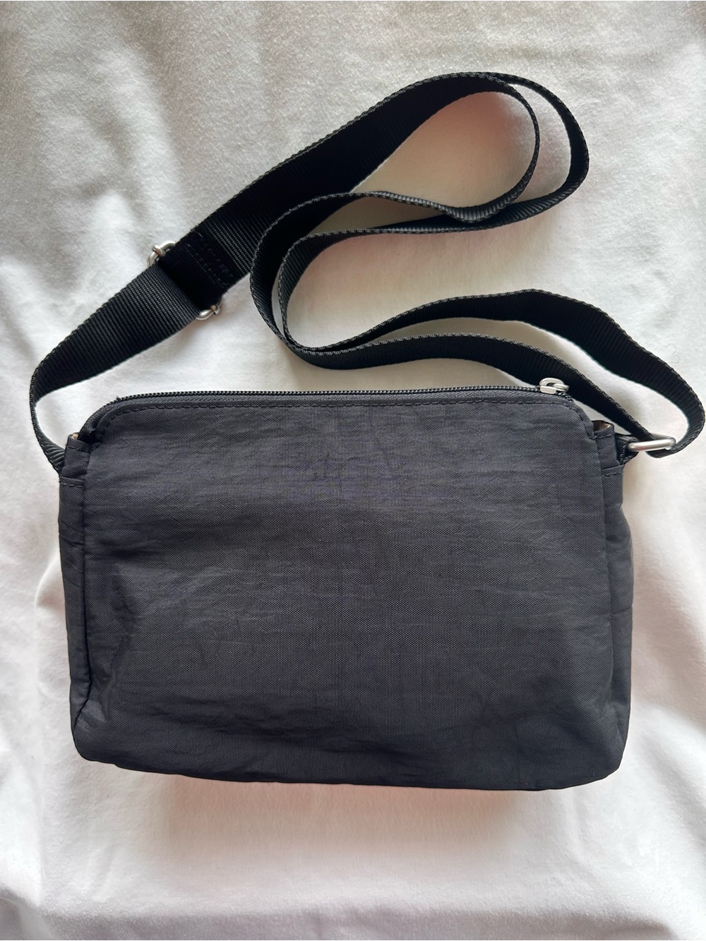 Baggallini Black Crossbody. - Picture 3 of 12
